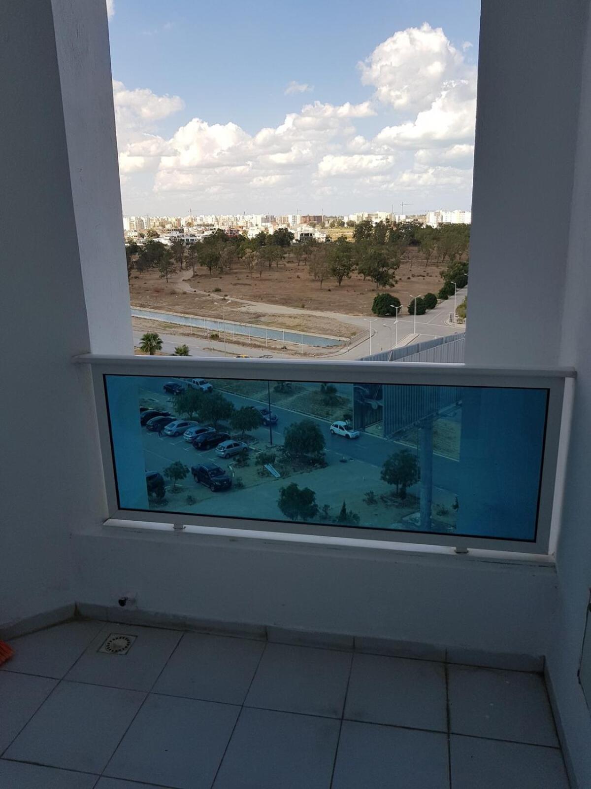 Cosy And Charming Close To Tunisia Mall Lac2 Appartement
